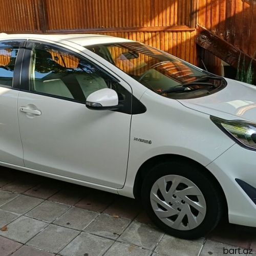 Toyota Prius: 1.5 l | 2019 il