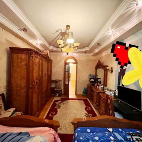 2-ci mikrorayonda 4 otaqli mənzil satilir.