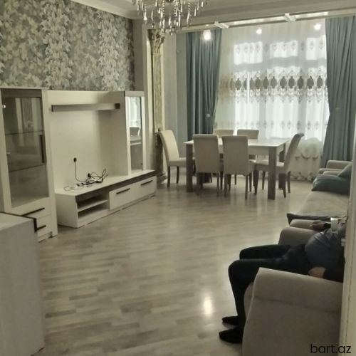 Xirdalanda 3 otaqli mənzil satilir.
