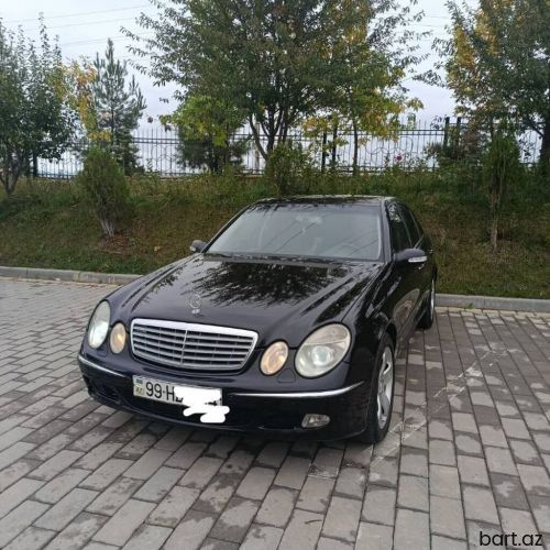 Mercedes-Benz E 270: 2.7 l | 2003 il 
