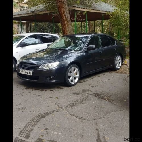 Subaru Legacy: 2.5 l | 2009 il 