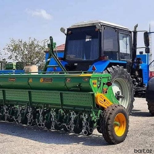 Gəncə istehsalı Belarus MTZ-82.1