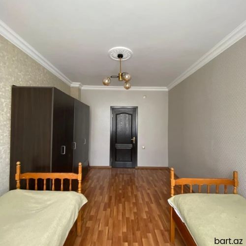 Yeni Yasamalda 2 otaqli mənzil satilir.