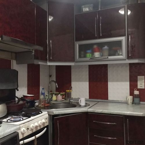 Suraxani rayonunda 3 otaqli mənzil satilir.