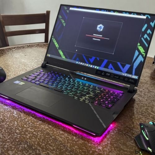 Intel Core i7, 16 GB, 15.6 