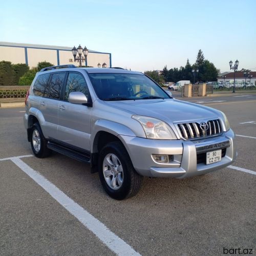 Toyota Land Cruiser Prado: 2.7 l | 2006 il 