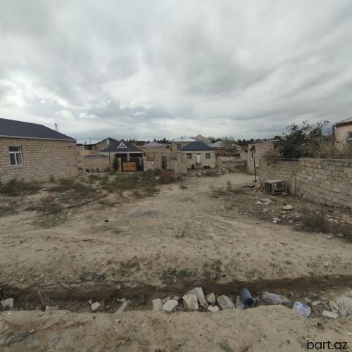 Yeni Balaxanıda 3 sot torpaq satilir