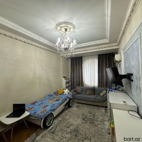 Nəsimi rayonunda 3 otaqli mənzil satilir.