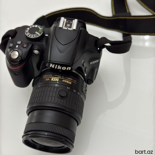 Nikon 3200D 