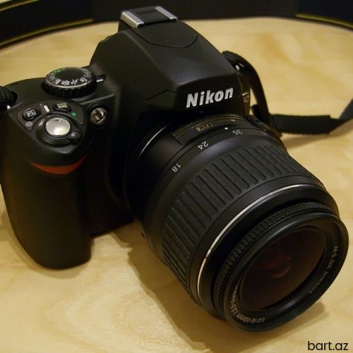 Nikon D40 modelidir.