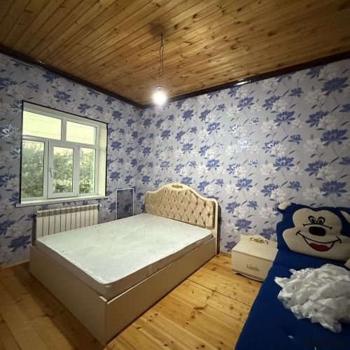 Binə qəs-də 3 otaqli həyət evi satilir.