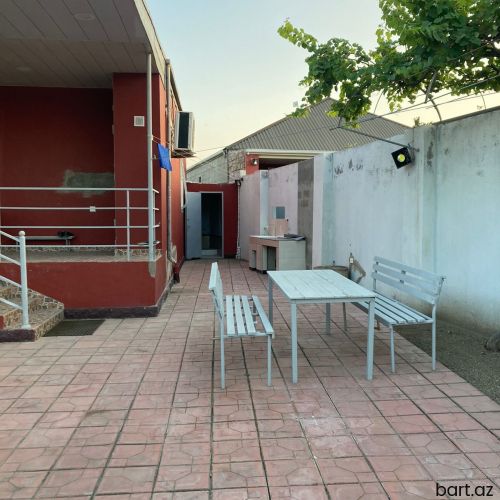 3 otağlı həyət evi