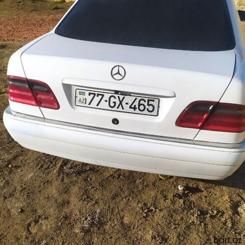 Mercedes-Benz 240: 2.4 l | 1998 il