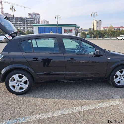 Opel Astra: 1.4 l | 2008 il