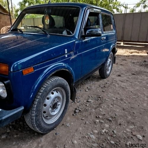 VAZ (LADA) 4x4 Niva: 1.7 l | 2015 il