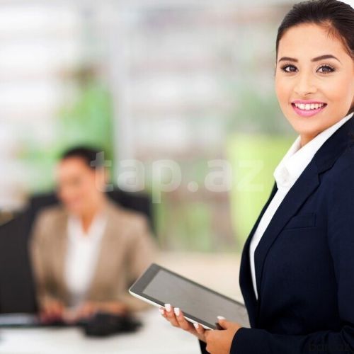 Ofis Menecer tələb olunur 