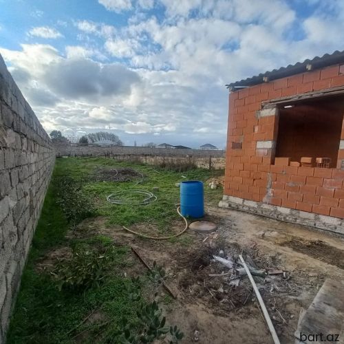 Maştağada 2 otaqlı podmayak ev satılır