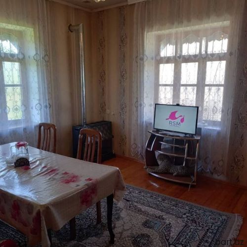 Göycayda 3 otaqli həyət evi satilir.