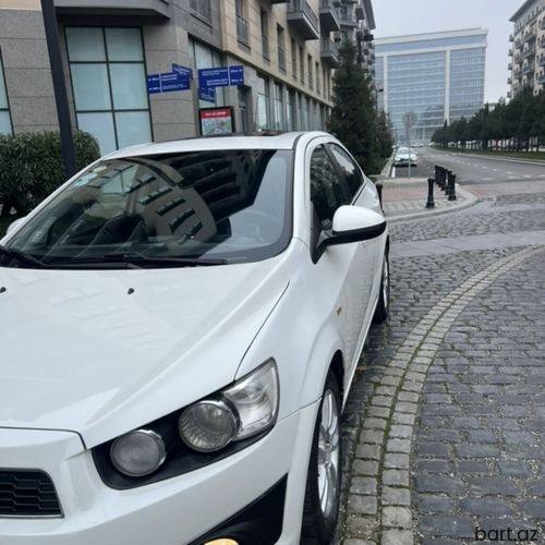 Chevrolet Aveo: 1.6 l | 2012 il 