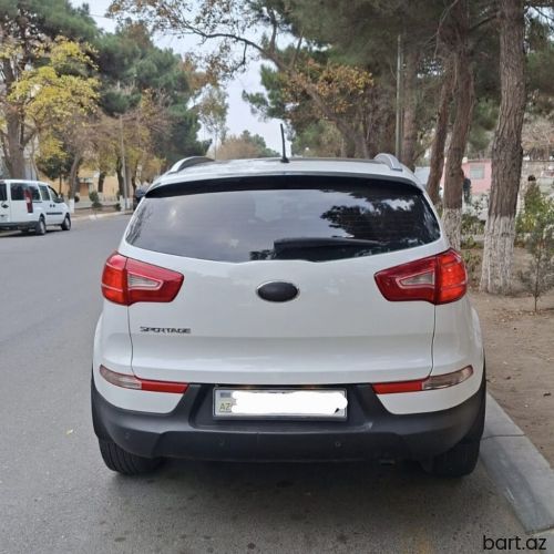 Kia Sportage: 2.4 l | 2013 il 