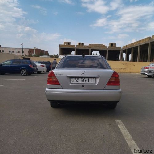 Mercedes-Benz C 180: 1.8 l. | 1993 il
