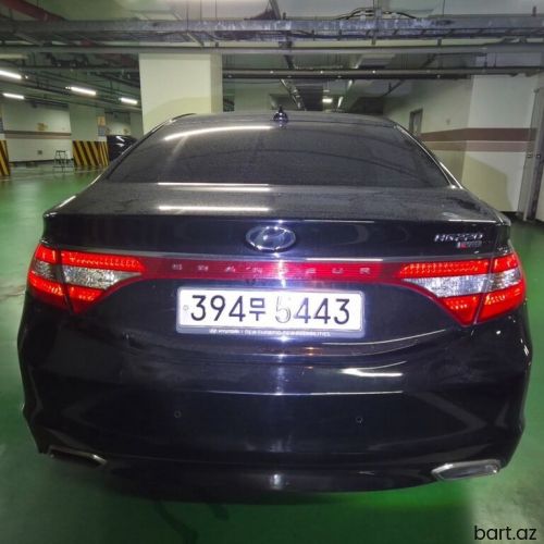 Hyundai Grandeur: 2.2 l | 2016 il