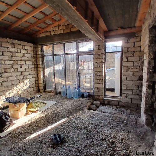 5 otağlı 2 mərtəbə həyət evi