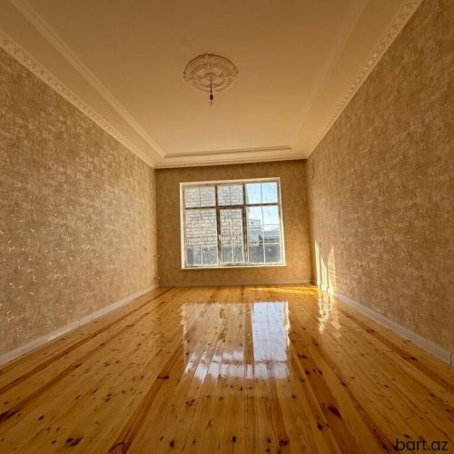 Maştağa qəs. 4 otaqlı həyət evi satilir.