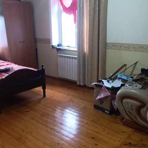 7 otaqlı həyət evi satılır