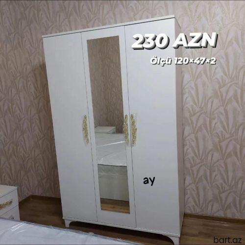Dolab üç qapılı