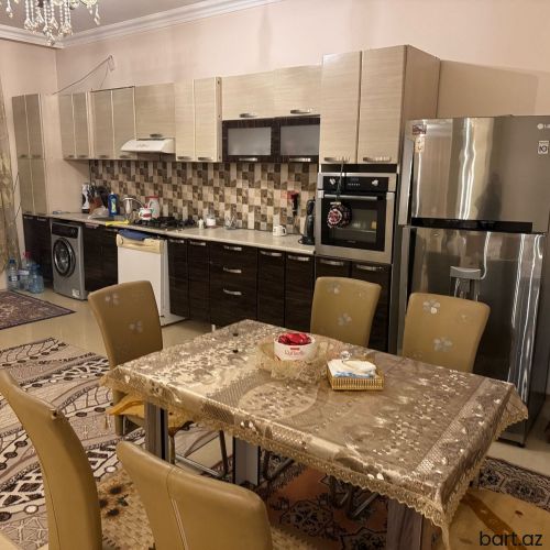 Buzovna Albaliqda 7 otaqli həyət evi satilir