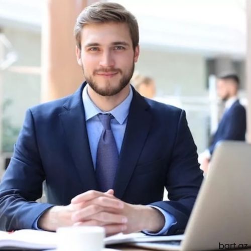 Ofis meneceri tələb olunur