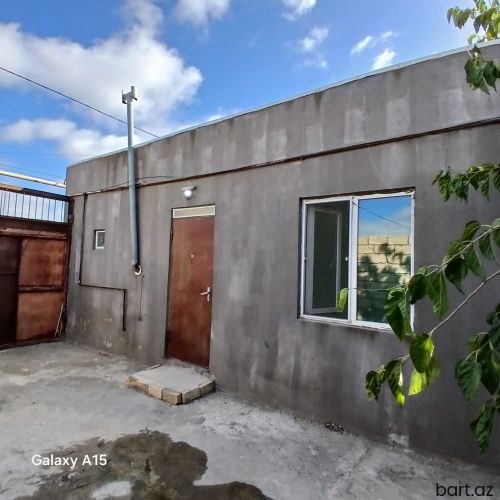 Buzovna 4 otağlı həyət evi