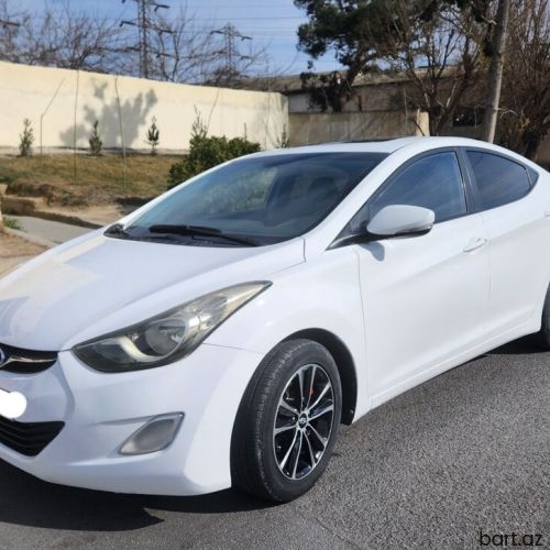 Hyundai Elantra: 1.8 | 2011 il