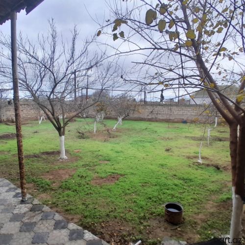 Buzovnada həyət evi