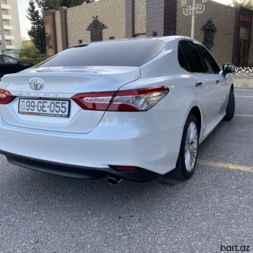 Toyota Camry: 2.5 l | 2019 il