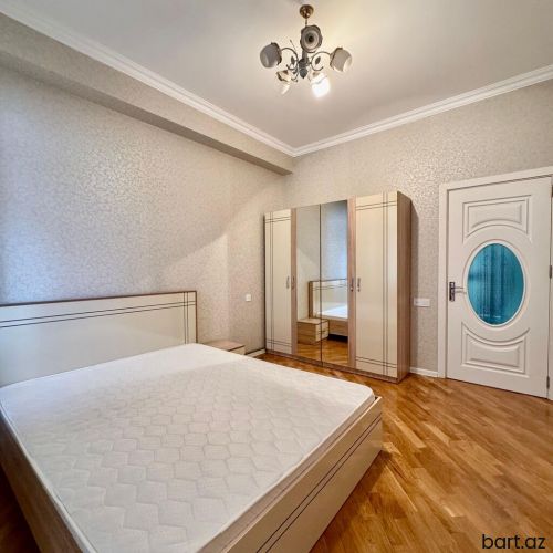 Yasamalda 2 otaqli mənzil satilir.
