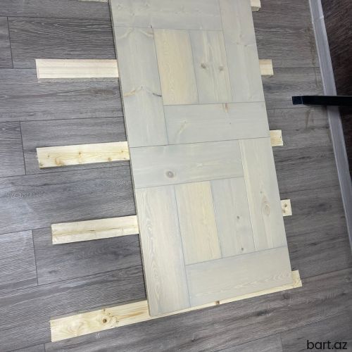 Parket  satışı.