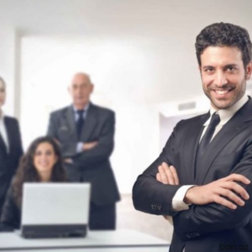 Ofis daxili menecer tələb olunur