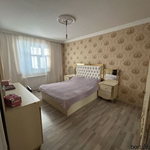 Masazirda 4 otaqli həyət evi satilir.