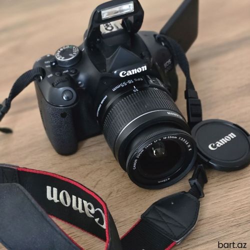 CANON EOS 600D