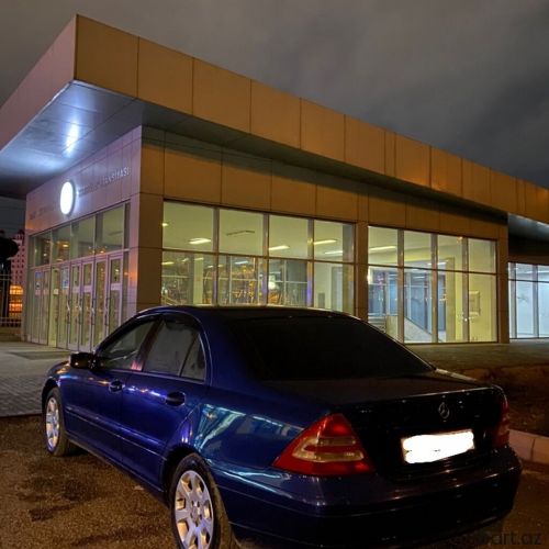 Mercedes-Benz C-Class: 2 l. | 2001 il