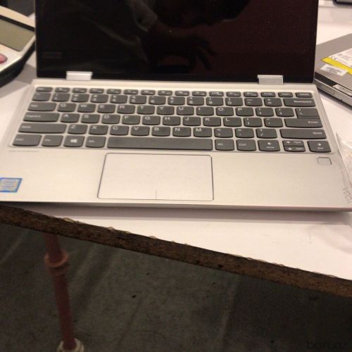 Intel Core i3, 4 GB