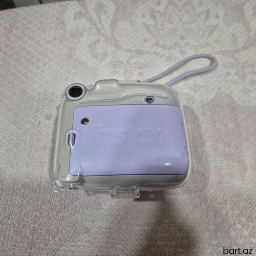 Instax mini 11. Ideal vəziyyətdədir.