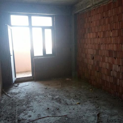8-ci mikrorayon, 2 otaqlı podmayak mənzil satilir.