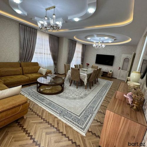 Yasamal rayonunda 2 otaqli mənzil satilir.