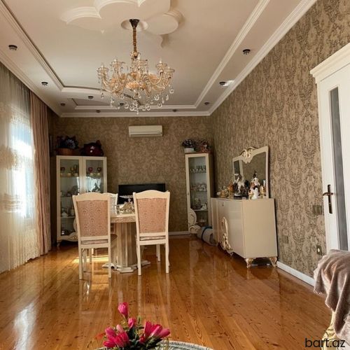  Mehdiabad qəs-də 7 otaqli həyət evi satilir.