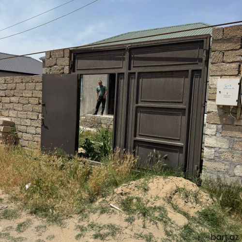 3 otaqli həyət evi