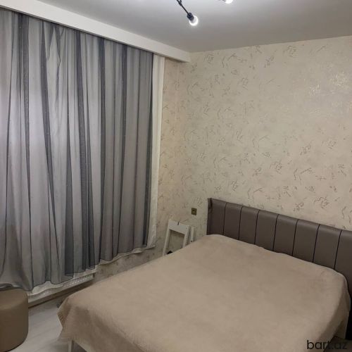  Memmedli qəs-də 3 otaqli həyət evi satilir.