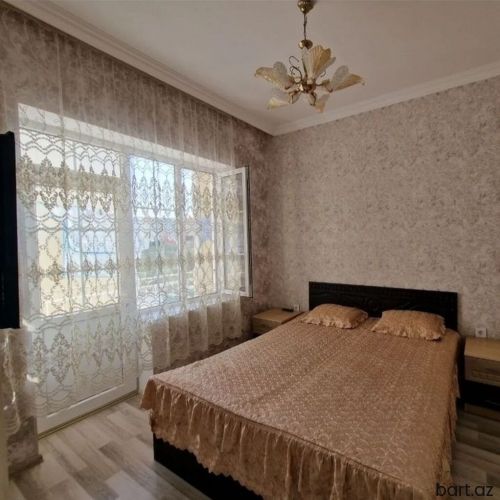 Masazirda 6 otaqli həyət evi satilir.